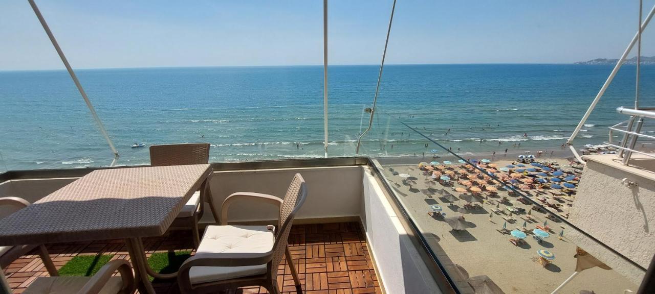 Kledia'S Apartment Durrës Eksteriør bilde